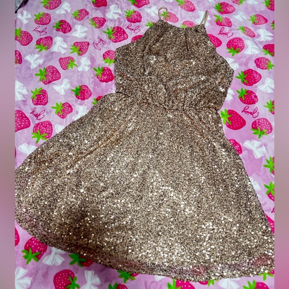 Forever 21 Gold sequins Halter New Year’s party formal wear - Picture 2 of 7